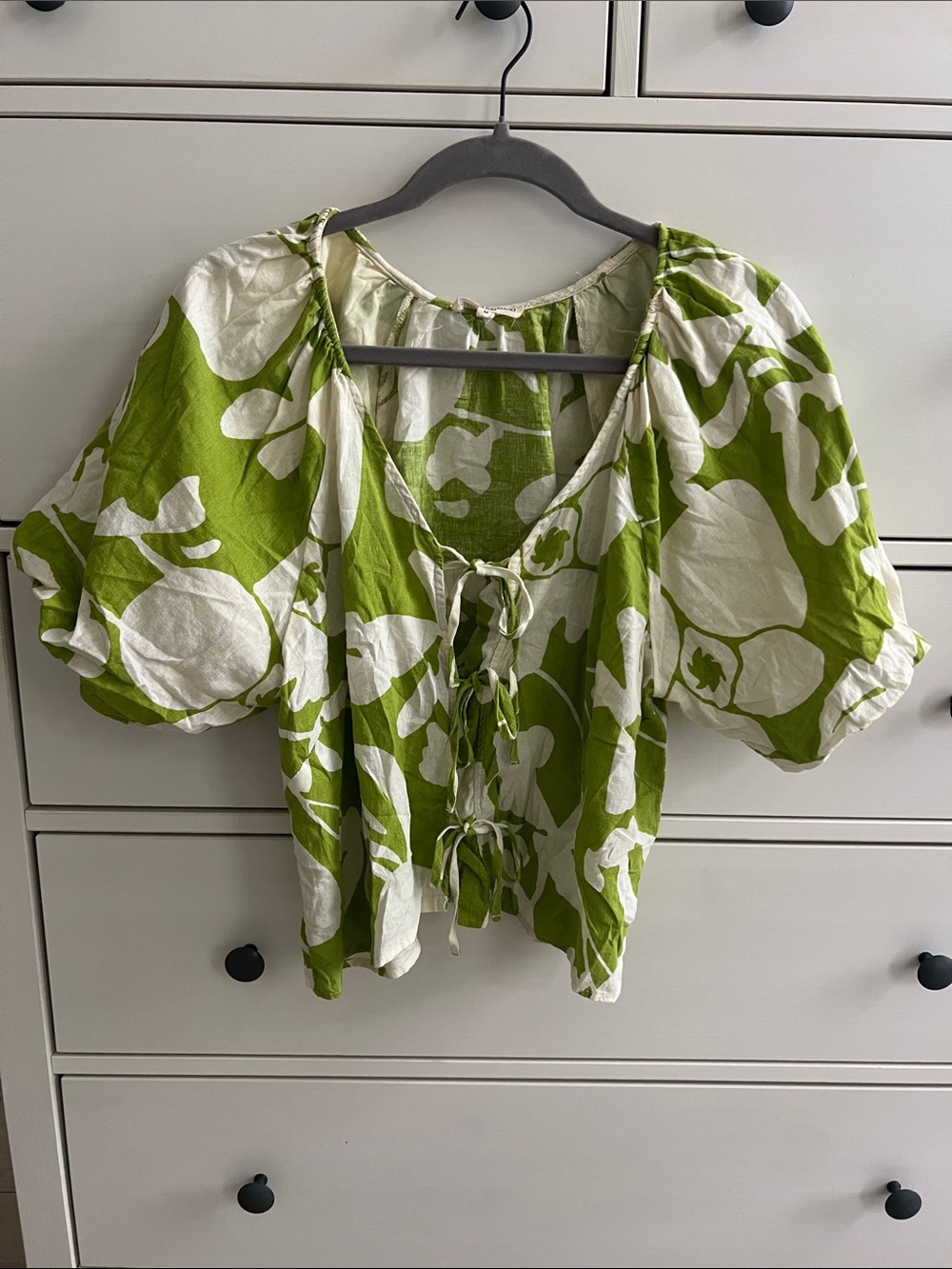 Christian Siriano Green and White Floral Tie-Front Blouse Size M